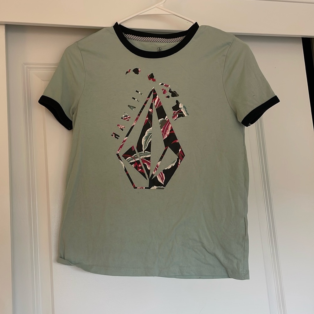 Women’s Hawaii Volcom Shirt